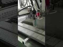 Lampade a LED migliorate 2 Componente Pu Spraying Machine per Honeycomb Panel Gluing System