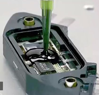 Macchina di incollaggio elettronica per rivestimento di pentole