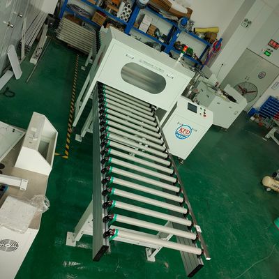 Macchine per la fabbricazione di pannelli di sandwich compositi automatici