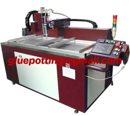 Macchine per la distribuzione della colla, macchine automatiche per lo stampaggio della resina epossidica, macchine per la distribuzione della colla a tre assi